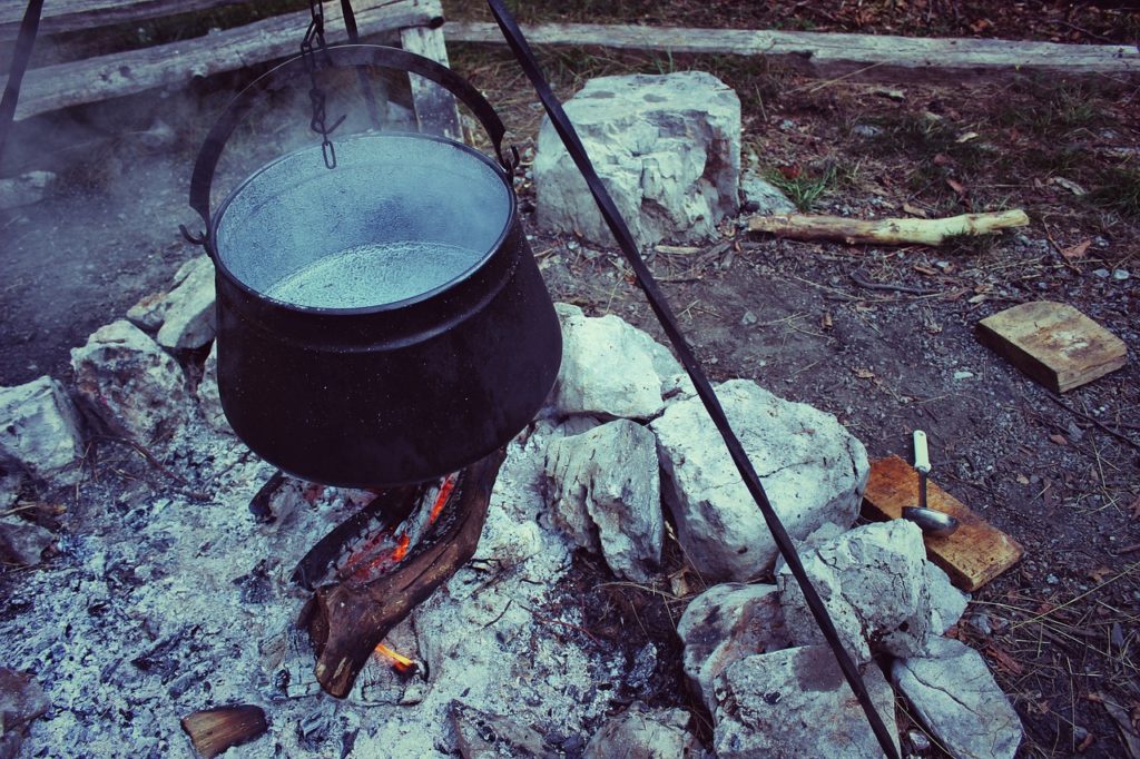 cooking pot, cauldron, black-1272635.jpg